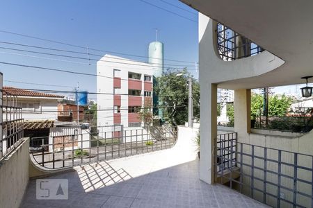 Casa à venda com 188m², 2 quartos e 1 vaga Casa à venda com 188m², 2 quartos e 1 vagaQuintal