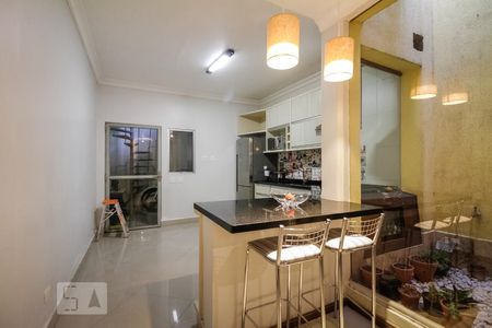 Casa à venda com 188m², 2 quartos e 1 vaga Casa à venda com 188m², 2 quartos e 1 vagaCozinha