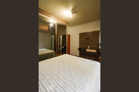 Casa à venda com 188m², 2 quartos e 1 vaga Casa à venda com 188m², 2 quartos e 1 vagaSuíte 2