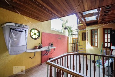 Casa à venda com 188m², 2 quartos e 1 vaga Casa à venda com 188m², 2 quartos e 1 vagaSótão