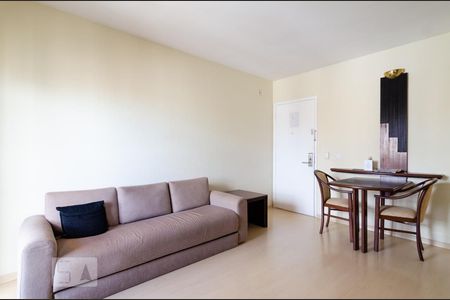 Sala de apartamento à venda com 1 quarto, 57m² em Cambuí, Campinas