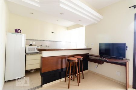 Cozinha de apartamento à venda com 1 quarto, 57m² em Cambuí, Campinas