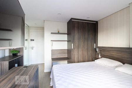 Studio para alugar com 33m², 1 quarto e 1 vaga Studio para alugar com 33m², 1 quarto e 1 vagaStudio