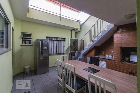 Casa à venda com 160m², 4 quartos e 2 vagasÁrea externa