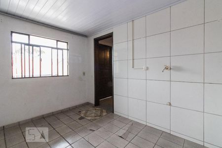 Casa à venda com 160m², 4 quartos e 2 vagasCozinha - casa dos fundos