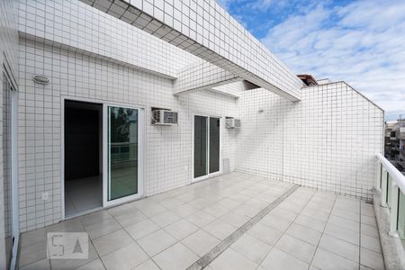 Apartamento para alugar com 194m², 3 quartos e 2 vagasVaranda - fundos