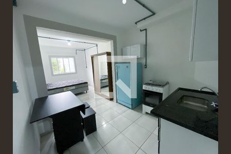 Cozinha de kitnet/studio para alugar com 1 quarto, 28m² em Marechal Rondon, Canoas