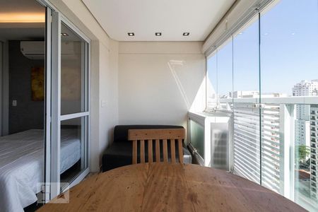 Varanda de kitnet/studio à venda com 1 quarto, 33m² em Brooklin Paulista, São Paulo