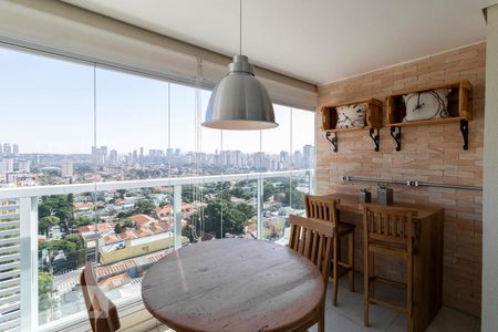 Studio à venda com 33m², 1 quarto e 1 vaga Studio à venda com 33m², 1 quarto e 1 vagaVaranda