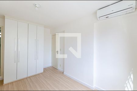 Suíte de apartamento à venda com 2 quartos, 86m² em Santa Rosa, Niterói