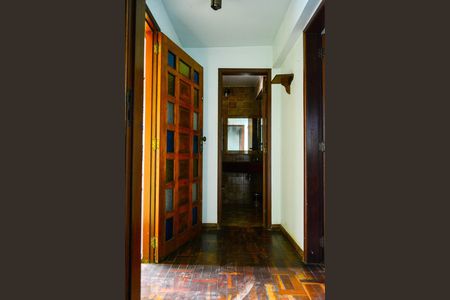 Corredor sala de casa à venda com 5 quartos, 350m² em São Lucas, Belo Horizonte
