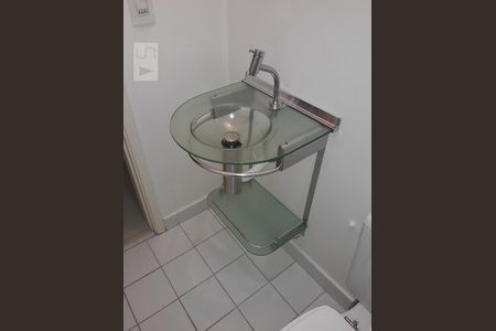 Apartamento para alugar com 75m², 3 quartos e 1 vaga Apartamento para alugar com 75m², 3 quartos e 1 vagaBanheiro