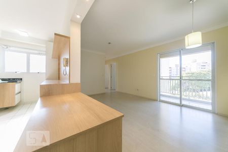 Apartamento para alugar com 75m², 3 quartos e 1 vaga Apartamento para alugar com 75m², 3 quartos e 1 vagaSala