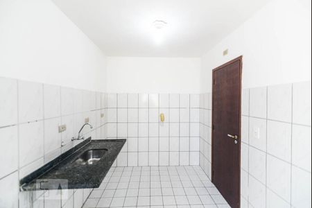 Cozinha de apartamento para alugar com 2 quartos, 50m² em Vila Aricanduva, São Paulo