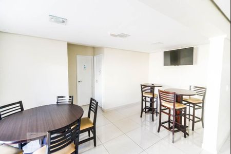 Apartamento para alugar com 50m², 2 quartos e 1 vaga Apartamento para alugar com 50m², 2 quartos e 1 vagaÁrea comum - Salão de festas