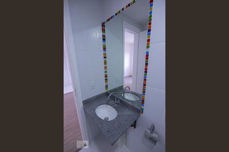 Banheiro de apartamento à venda com 1 quarto, 32m² em Barra Funda, São Paulo