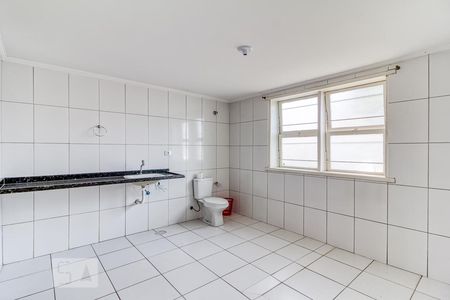 Casa à venda com 600m², 4 quartos e 6 vagasSegundo banheiro