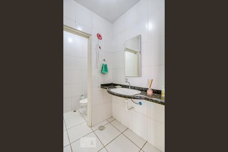 Casa à venda com 600m², 4 quartos e 6 vagasPrimeiro lavabo