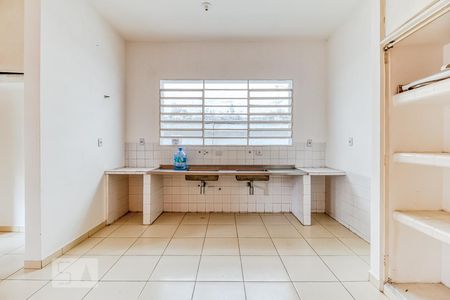 Casa à venda com 600m², 4 quartos e 6 vagasCozinha