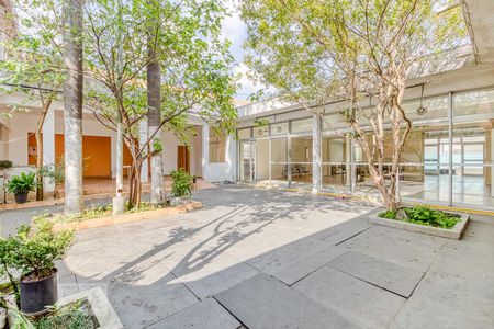 Casa à venda com 600m², 4 quartos e 6 vagasQuintal