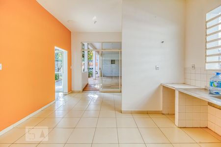 Casa à venda com 600m², 4 quartos e 6 vagasCozinha