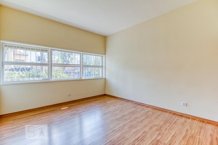 Casa à venda com 600m², 4 quartos e 6 vagasQuarto dormitório