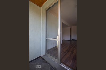 Apartamento à venda com 69m², 2 quartos e 1 vaga Apartamento à venda com 69m², 2 quartos e 1 vagaSala varanda