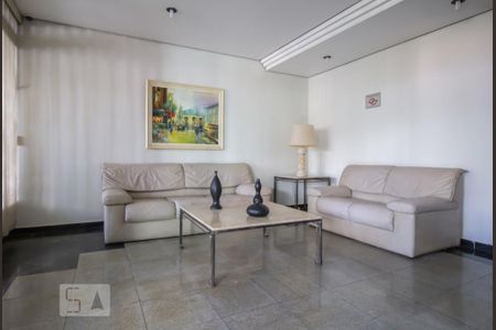 Apartamento à venda com 69m², 2 quartos e 1 vaga Apartamento à venda com 69m², 2 quartos e 1 vagaHall social