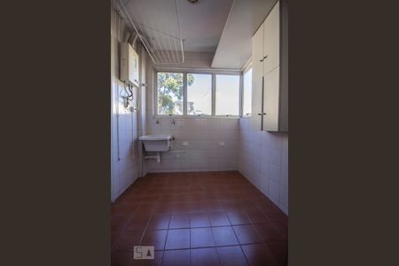 Apartamento à venda com 69m², 2 quartos e 1 vaga Apartamento à venda com 69m², 2 quartos e 1 vagaLavanderia