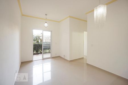 Sala de apartamento à venda com 3 quartos, 63m² em Vila Antonieta, São Paulo