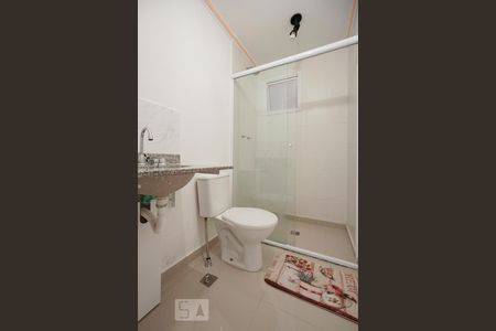 Banheiro de apartamento à venda com 3 quartos, 63m² em Vila Antonieta, São Paulo