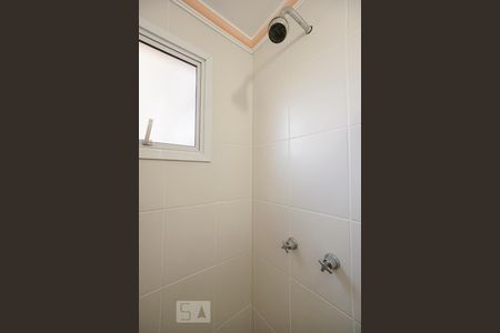 Banheiro suíte de apartamento à venda com 3 quartos, 63m² em Vila Antonieta, São Paulo