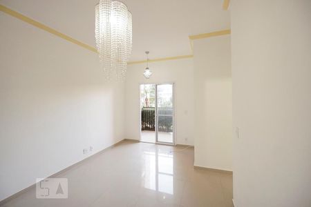 Apartamento à venda com 63m², 3 quartos e 1 vaga Apartamento à venda com 63m², 3 quartos e 1 vagaSala