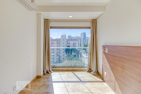 Primeira suíte de apartamento para alugar com 2 quartos, 81m² em Vila Nova Conceição, São Paulo