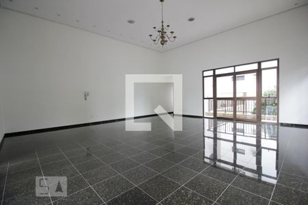 Apartamento à venda com 213m², 4 quartos e 4 vagasÁrea comum - Salão de festas