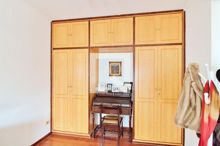 Apartamento à venda com 213m², 4 quartos e 4 vagas Apartamento à venda com 213m², 4 quartos e 4 vagasSuíte 1