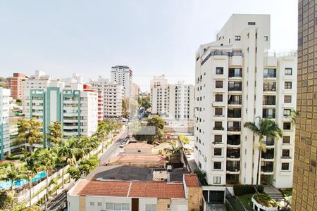Apartamento à venda com 213m², 4 quartos e 4 vagas Apartamento à venda com 213m², 4 quartos e 4 vagasVista do Quarto 4