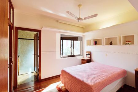 Apartamento à venda com 213m², 4 quartos e 4 vagas Apartamento à venda com 213m², 4 quartos e 4 vagasSuíte 2