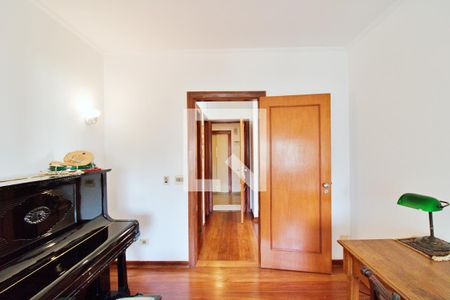 Apartamento à venda com 213m², 4 quartos e 4 vagas Apartamento à venda com 213m², 4 quartos e 4 vagasQuarto 4