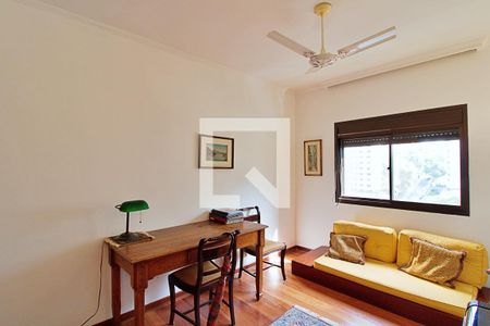 Apartamento à venda com 213m², 4 quartos e 4 vagas Apartamento à venda com 213m², 4 quartos e 4 vagasQuarto 4