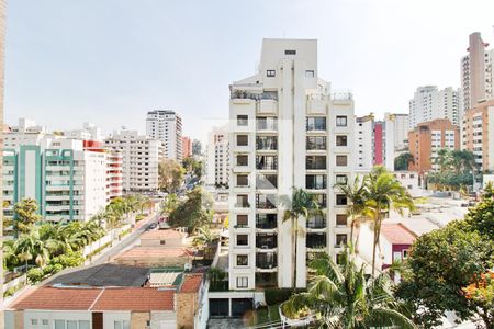 Apartamento à venda com 213m², 4 quartos e 4 vagas Apartamento à venda com 213m², 4 quartos e 4 vagasVista da Suíte 1
