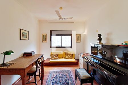 Apartamento à venda com 213m², 4 quartos e 4 vagas Apartamento à venda com 213m², 4 quartos e 4 vagasQuarto 4