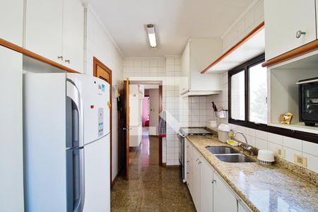 Apartamento à venda com 213m², 4 quartos e 4 vagas Apartamento à venda com 213m², 4 quartos e 4 vagasCozinha