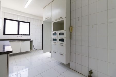 Apartamento à venda com 112m², 3 quartos e 3 vagas Apartamento à venda com 112m², 3 quartos e 3 vagasCozinha
