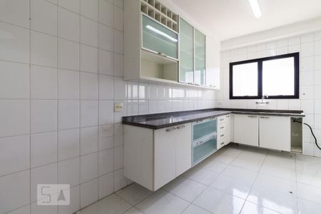 Apartamento à venda com 112m², 3 quartos e 3 vagas Apartamento à venda com 112m², 3 quartos e 3 vagasCozinha