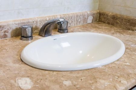 Apartamento à venda com 112m², 3 quartos e 3 vagas Apartamento à venda com 112m², 3 quartos e 3 vagasDetalhe pia