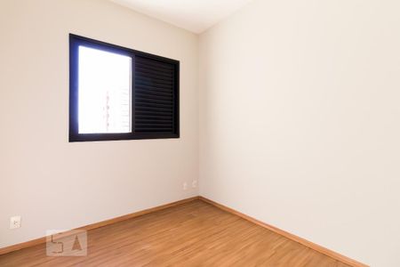 Apartamento à venda com 112m², 3 quartos e 3 vagas Apartamento à venda com 112m², 3 quartos e 3 vagasQuarto 02
