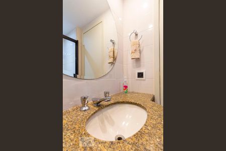 Apartamento à venda com 83m², 3 quartos e 1 vagaBanheiro Social