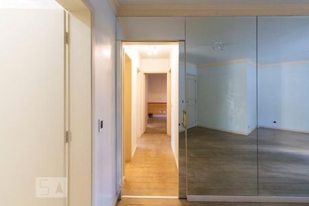 Corredor de apartamento à venda com 3 quartos, 83m² em Vila Mascote, São Paulo