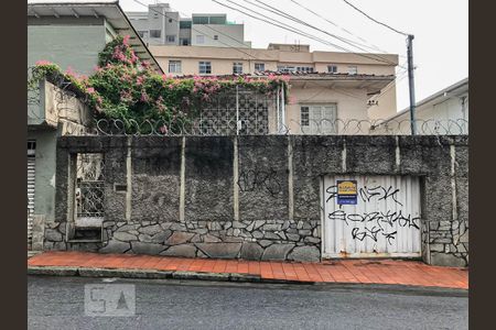 Fachada de casa à venda com 3 quartos, 173m² em Floresta, Belo Horizonte